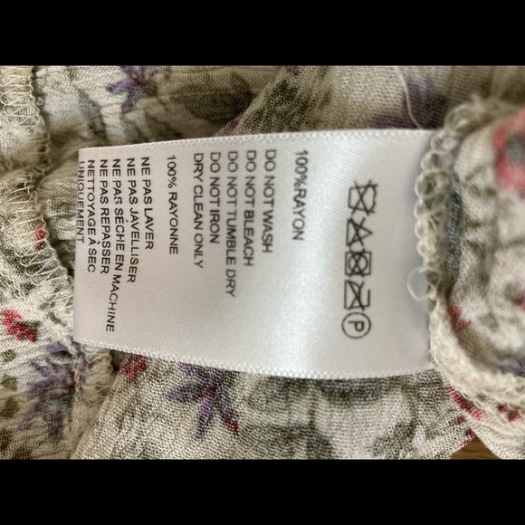 Urban Outfitters. Women’s floral dress size Small - Picture 5 of 5